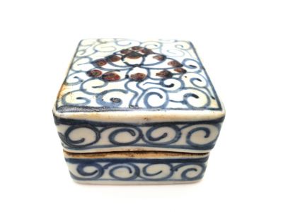Caja pequeña de porcelana china - Cuadrado - Flor