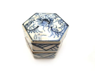 Caja pequeña de porcelana china - Hexagonal - Flor