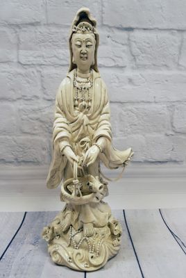 Estatua China Blanca - Porcelana Dehua - Diosa de pie con su cesta
