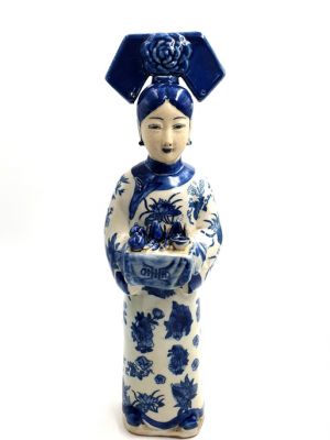 Estatua china de porcelana emperatriz blanco y azul - Cesta de frutas