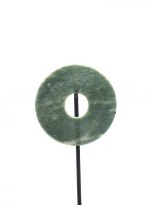 Kleine chinesische Bi-Scheibe 10 cm mit Metallständer - Grün
