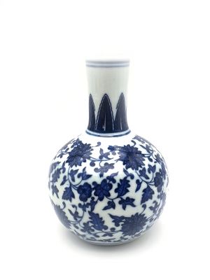 Kleine Vase aus chinesischem Porzellan - Weiß und Blau - Blume 2