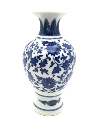 Kleine Vase aus chinesischem Porzellan - Weiß und Blau - Blume 5