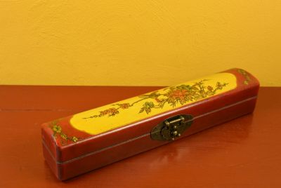 Pequeña caja de madera de China Roja y Amarillo Aves